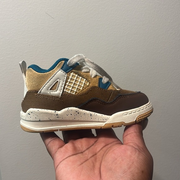 Toddler Jordan retro 4 Starbucks colorway tan and teal , size toddler 7 - Picture 2 of 4